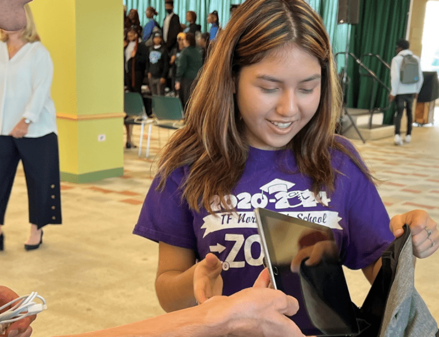 AT&T's Commitment to Chicago - AT&T Connects