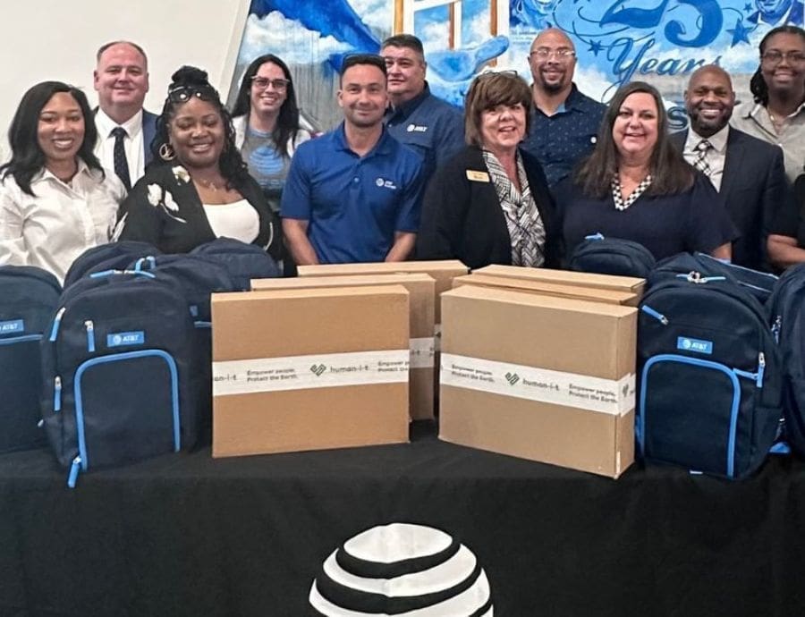 AT&T Opens Connected Learning Center at P.A.R.K in Little Rock - AT&T ...