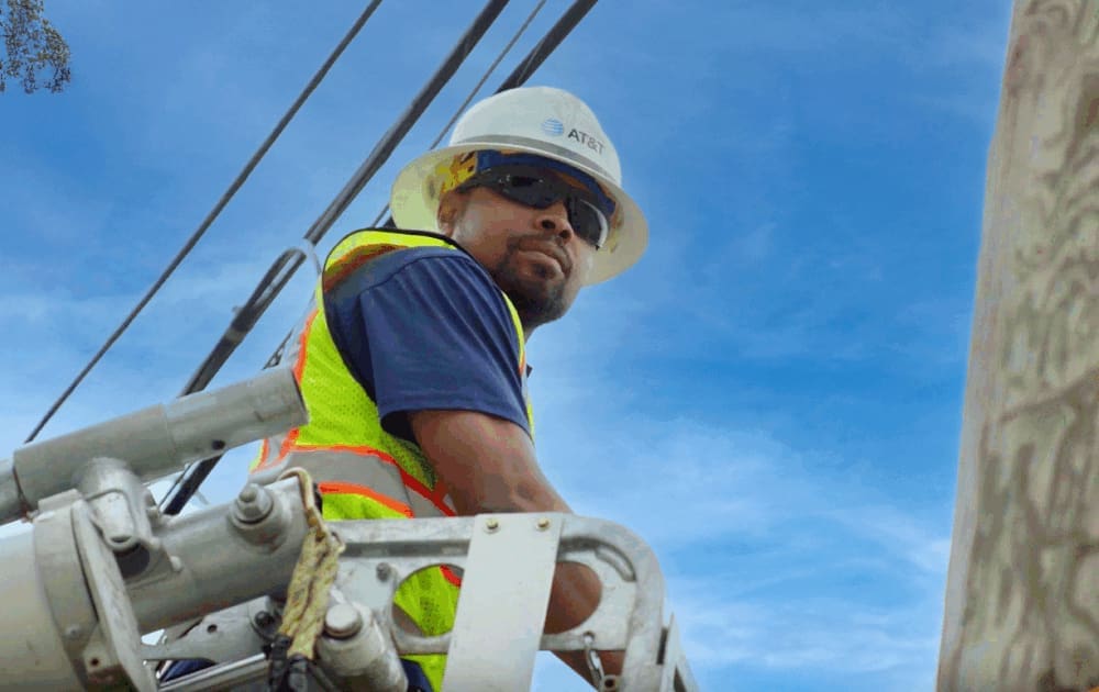 AT&T workers working
