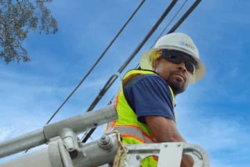 AT&T workers working
