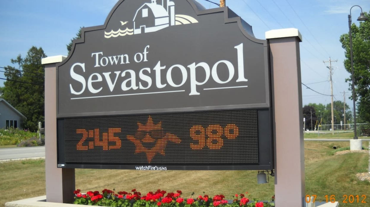 Image of a sign for the Town of Sevastopol