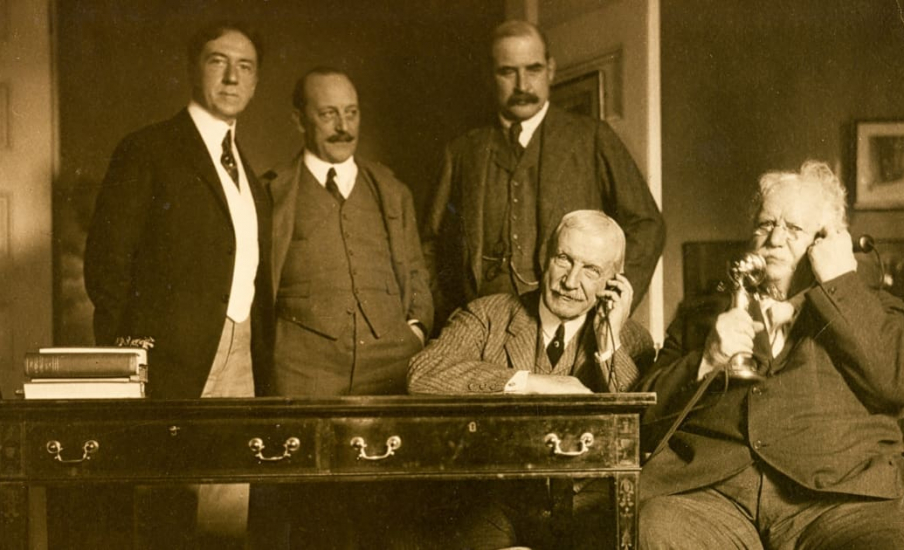 Vail Placing Ceremonial Call